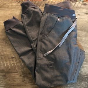 Figs XS Zamora jogger in graphite
